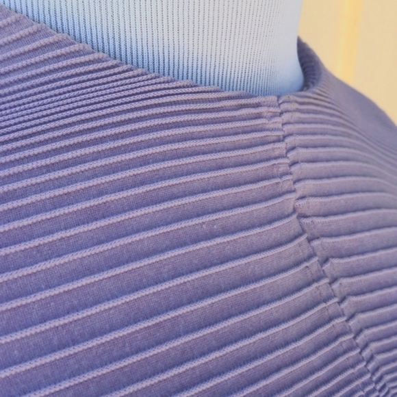 Roucha Tend Textured Long Sleeve Clean Top - Picture 5 of 8